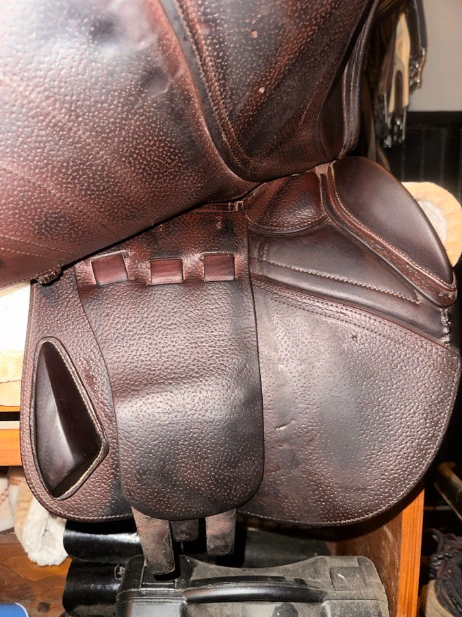 CWD 17" CWD Mademoiselle Saddle (4)