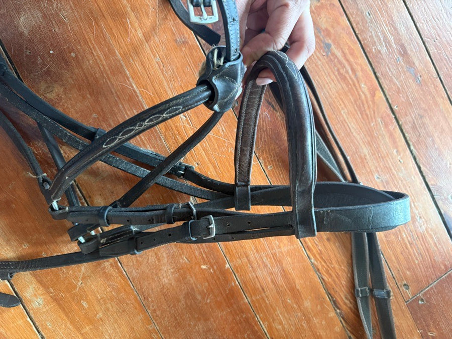 Other Fancy stitch figure 8 bridle and reins (2)