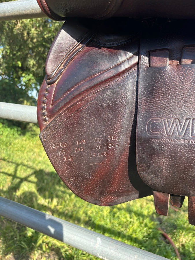 CWD CWD 17” Jumping Saddle (3)