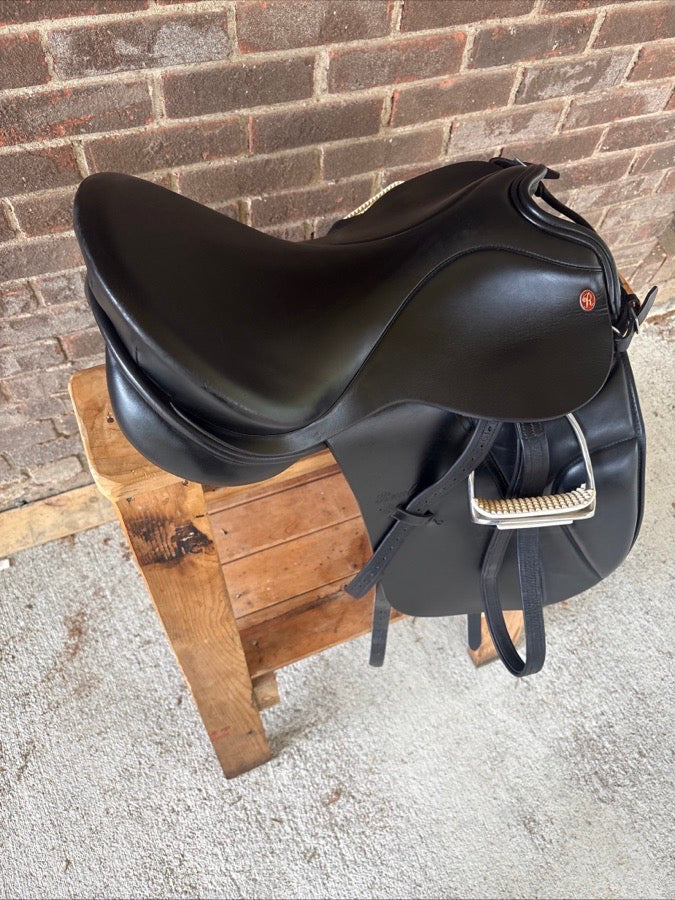 OTHER RARE FIND‼️17.5’’ Cutback Rembrandt Dressage Saddle, Adjustable Gullet, USA Made (6)