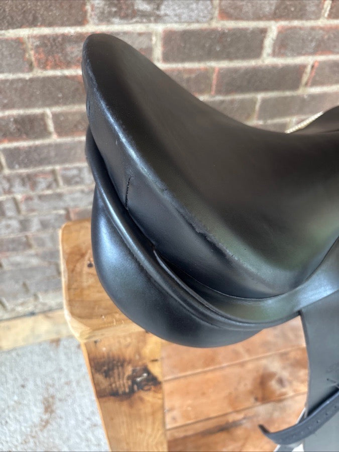 OTHER RARE FIND‼️17.5’’ Cutback Rembrandt Dressage Saddle, Adjustable Gullet, USA Made (7)