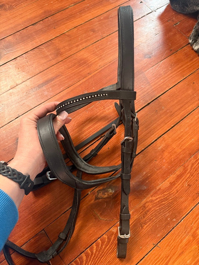 HARWICH Black ergonomic bridle (2)