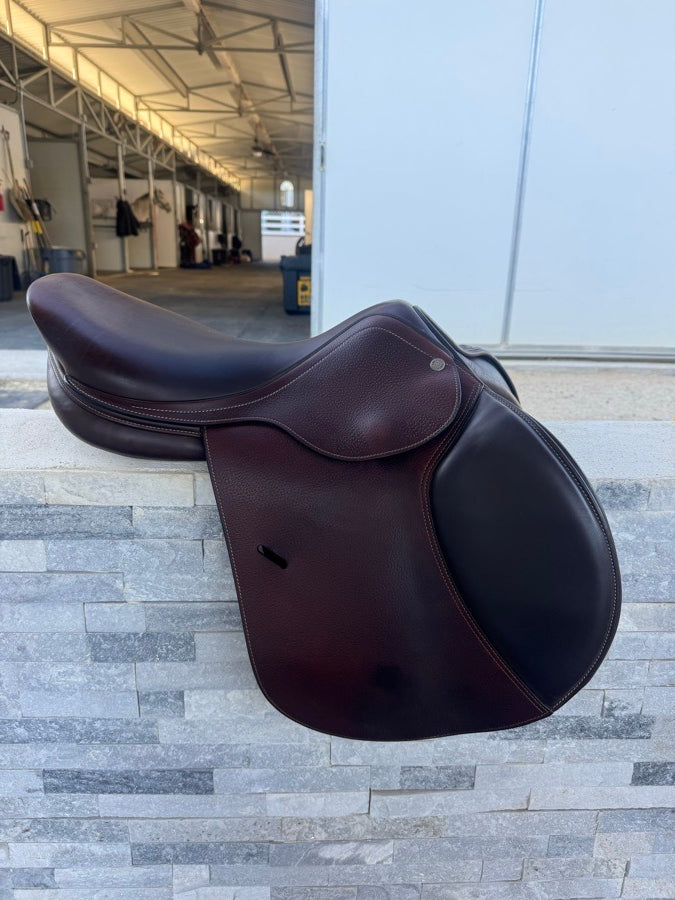 AMERIGO 2023 Amerigo Octave Jump Saddle (2)