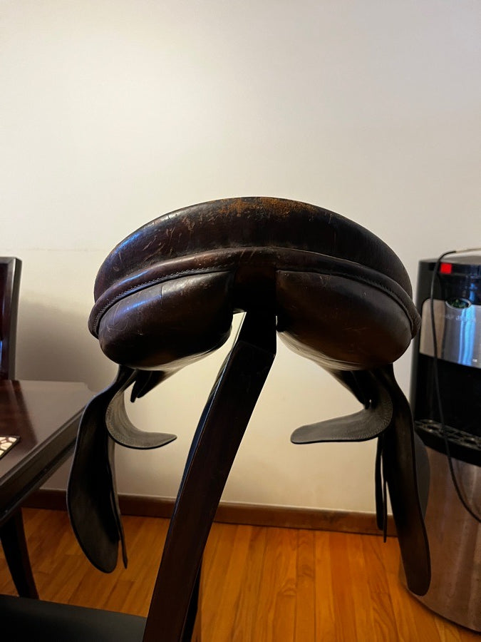 Other Dark brown English dressage saddle (3)
