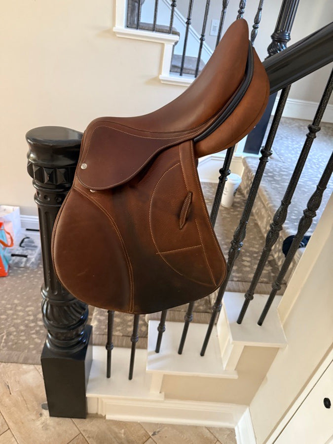 ARION Arion Custom NAVY BLUE PIPING - 17” HUNTER/JUMPER Saddle