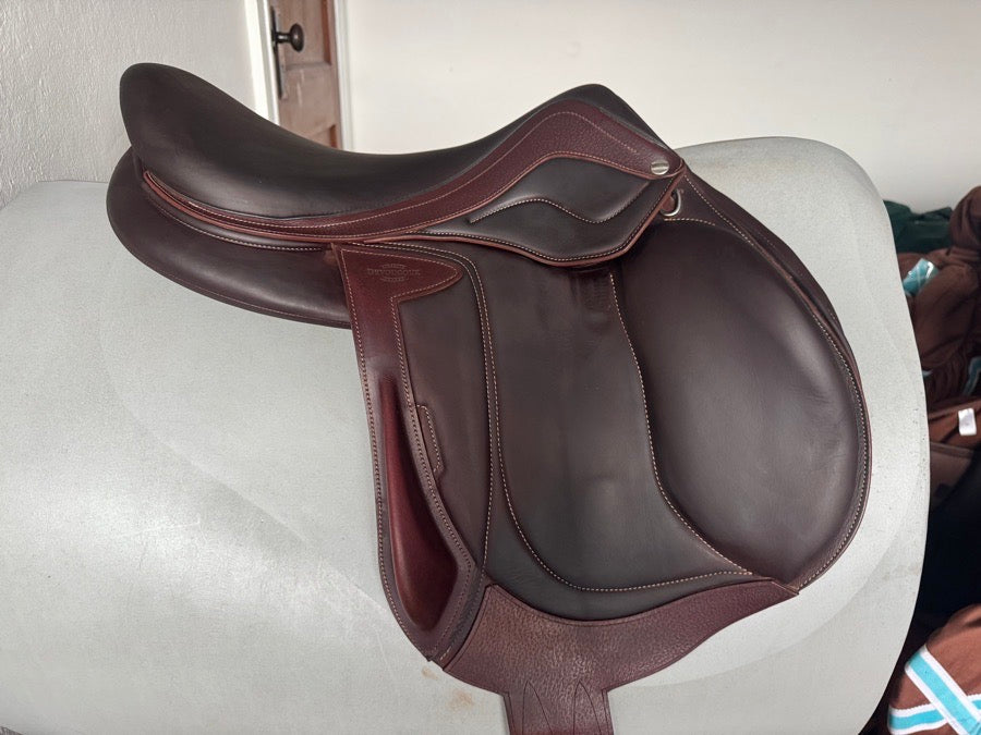 DEVOUCOUX 18” 2024 Devoucoux Chiberta Lab Monoflap Saddle - 3AR - Full Buffalo (2)