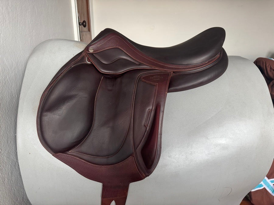 DEVOUCOUX 18” 2024 Devoucoux Chiberta Lab Monoflap Saddle - 3AR - Full Buffalo