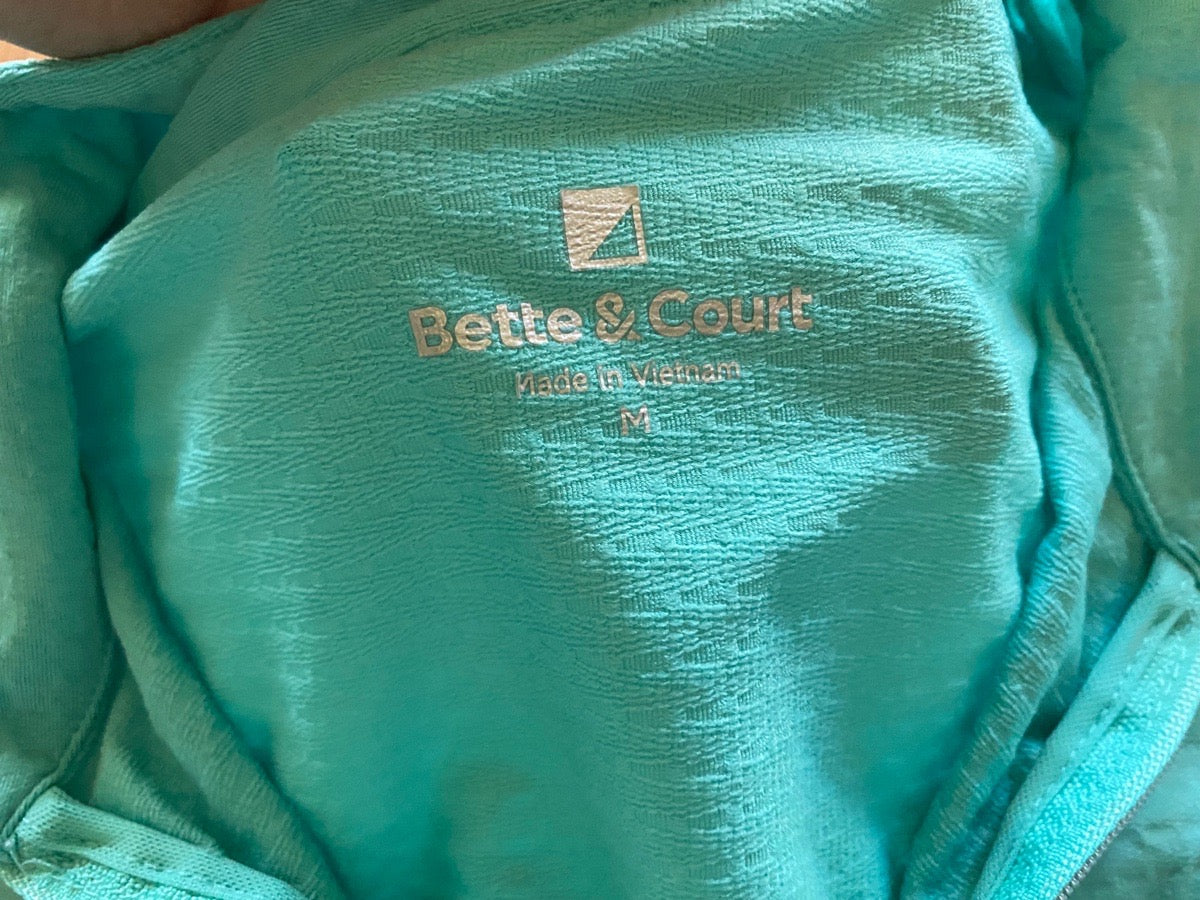 BETTE & COURT Medium Bette and court sunshirt (2)