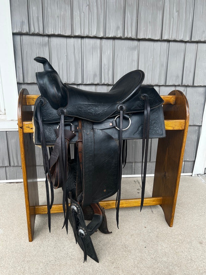 OTHER 15โ Black Western Saddle (2)