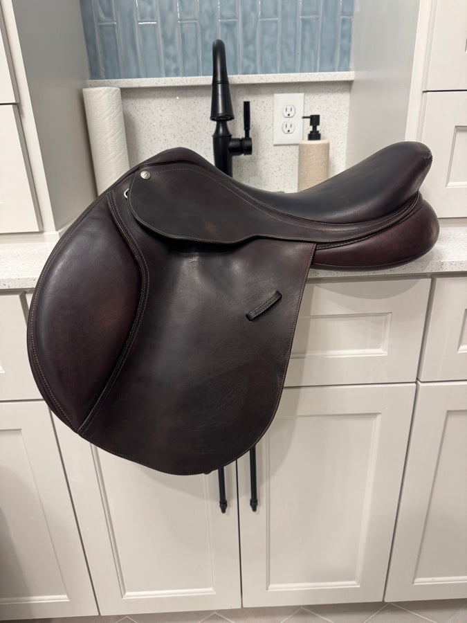 BATES Bates 17.5 Close Contact CAIR Saddle
