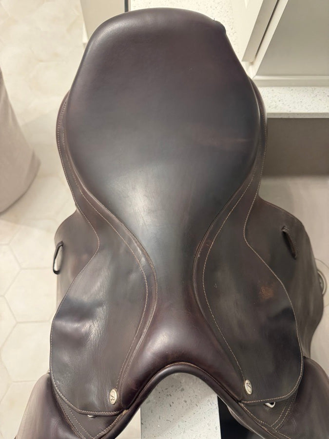 BATES Bates 17.5 Close Contact CAIR Saddle (2)