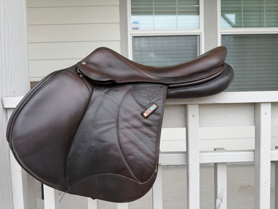 VOLTAIRE Voltaire 2015 18” 2AA Saddle (2)