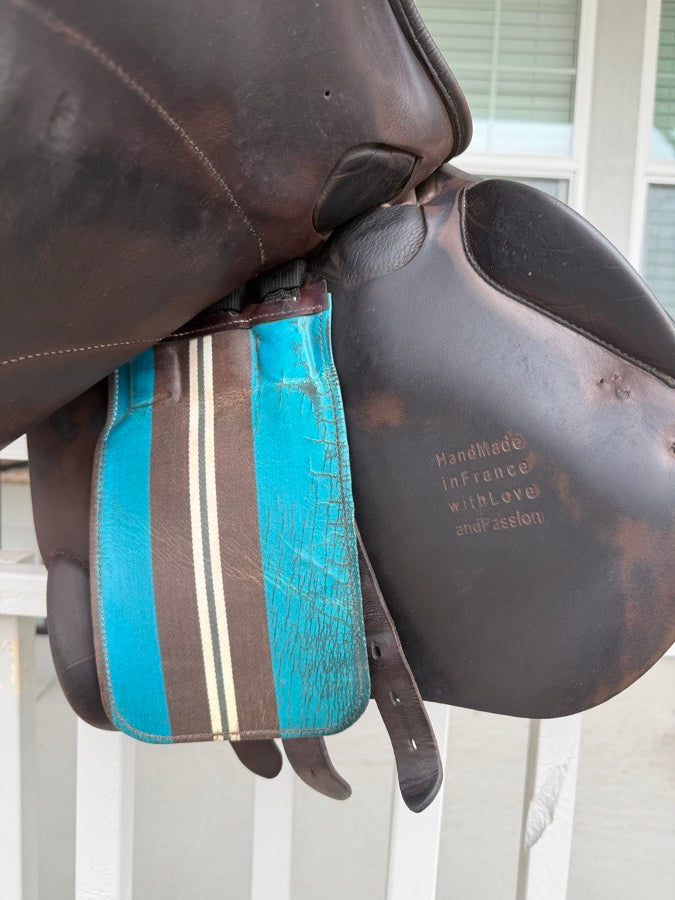 VOLTAIRE Voltaire 2015 18” 2AA Saddle (3)