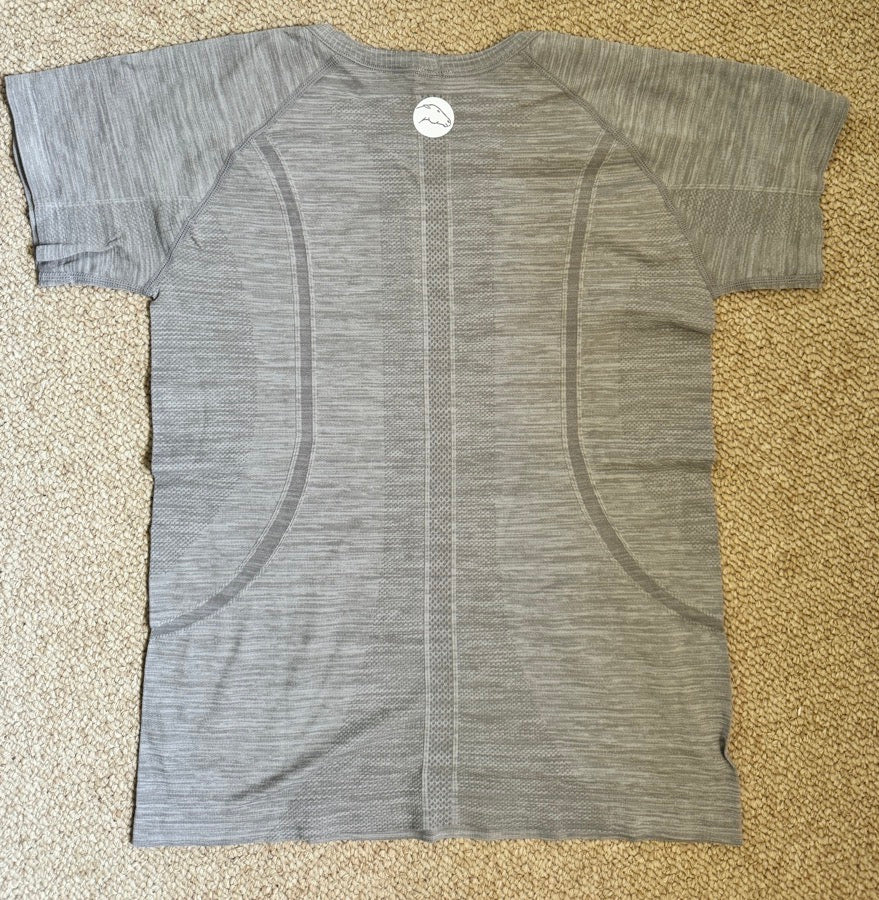 Other large light grey sms seamless top (2)