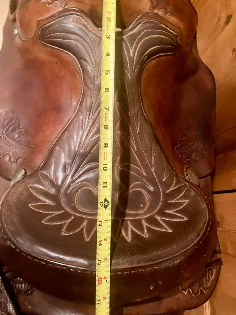 Roping Saddle 15.5" | 6.75" Tree Size (5)