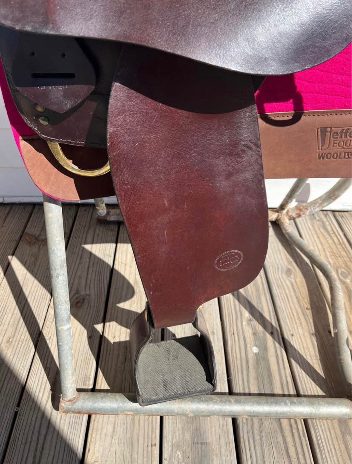 Trekker Trekker | 17" | 7" Tree Size (2)