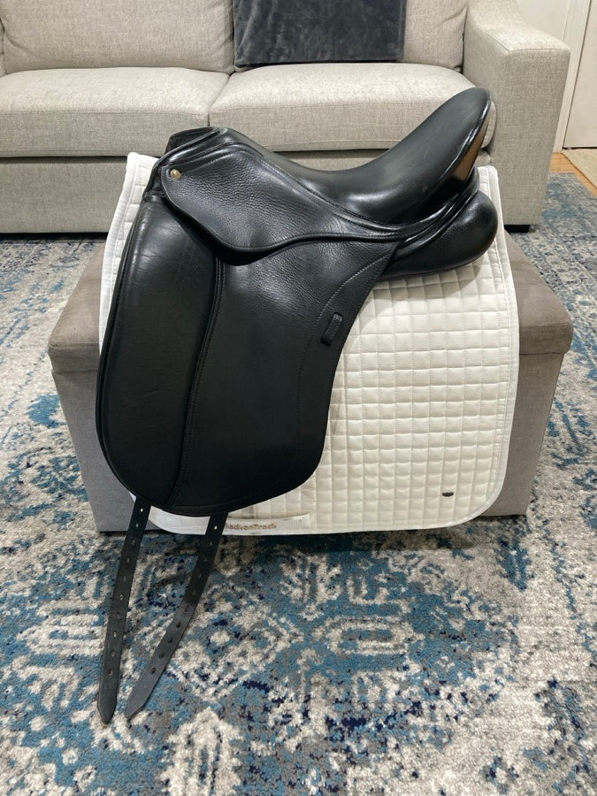 SCHLEESE Schleese Infinity II 17.5” Dressage Saddle