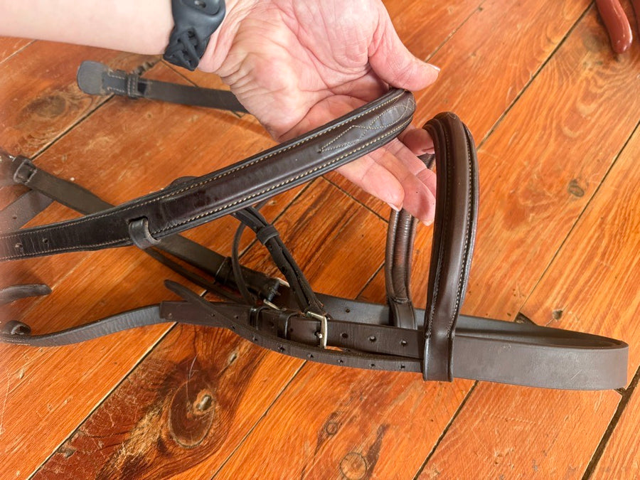 OTHER Horse sized fancy stitch bridle (2)