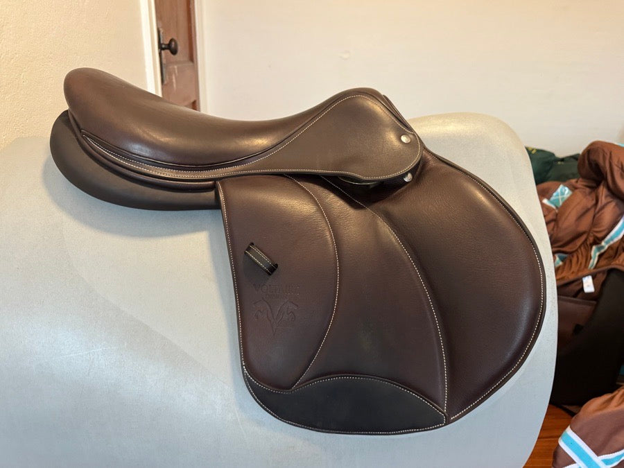 VOLTAIRE 18.5” 2023 Voltaire Palm Beach PRO Saddle - 2AR - Full Buffalo (5)