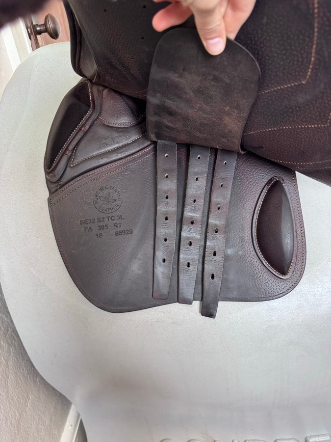 CWD 17.5” 2018 CWD SE32 Mademoiselle 2Gs Saddle - 3L - Full Buffalo (3)