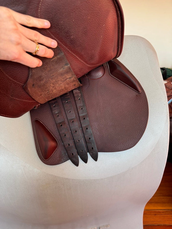 DEVOUCOUX 17.5” 2020 Devoucoux Biarritz O Saddle - 2A - Full Buffalo (4)