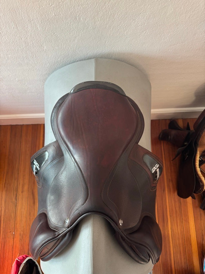 CWD 17” 2016 CWD SE25 2Gs PRO Saddle - 2C - Grain Buffalo (5)