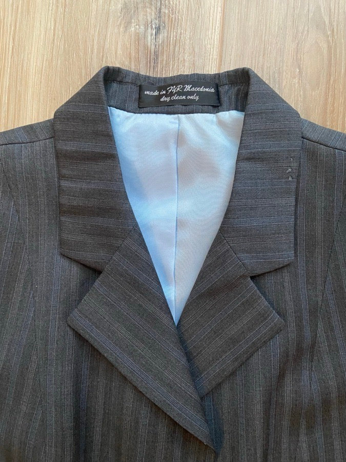 RJ CLASSICS RJ Classics Gray with Blue Pin Stripes Show Coat (3)