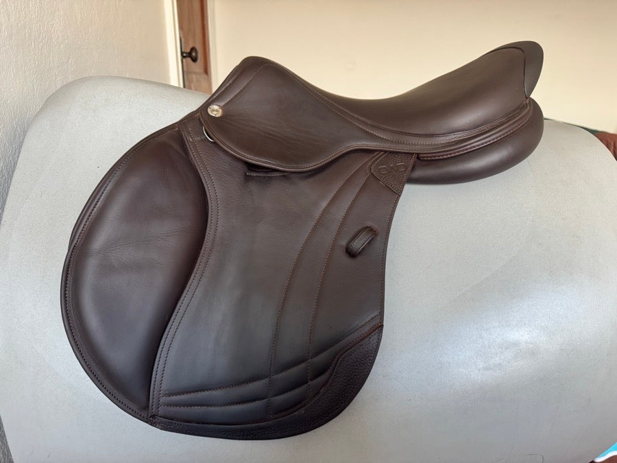CWD 17.5” 2024 CWD SE38 Hunter Mademoiselle 2Gs Saddle - 3CH - Full Buffalo (8)