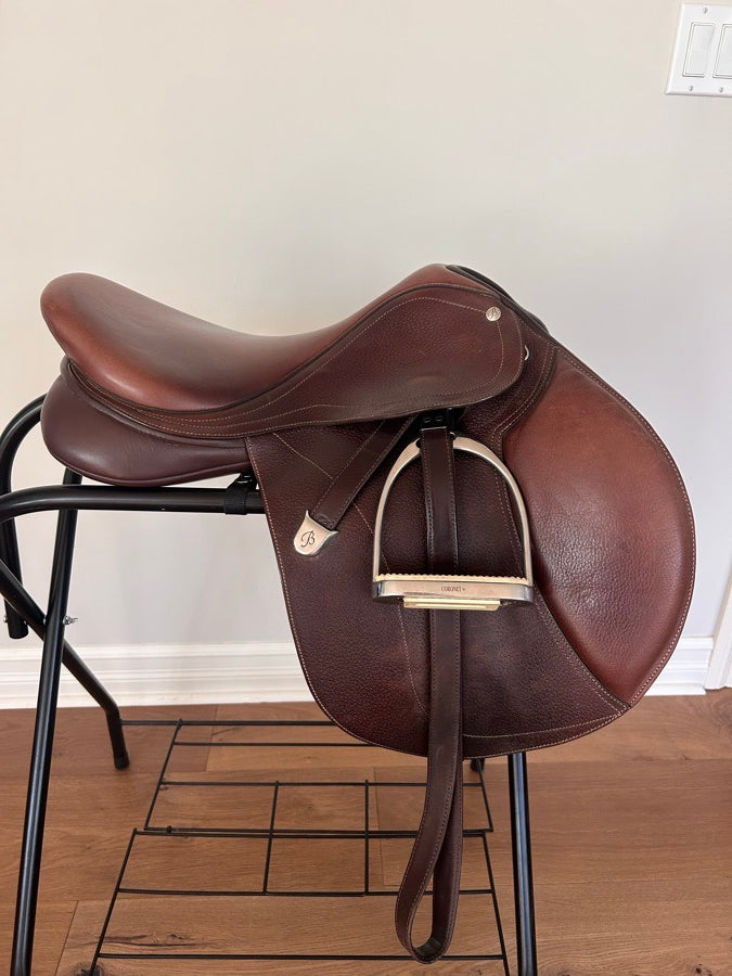 BATES Bates saddle and tack (2)