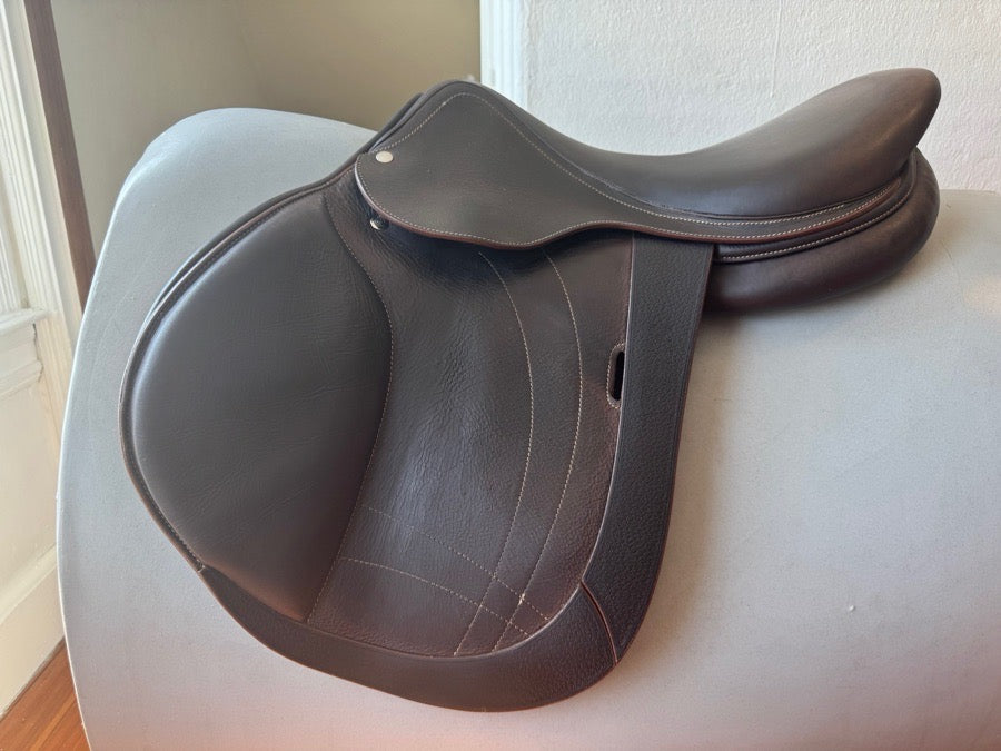 ARION 17.5” 2022 Arion Atlas Saddle - Full Buffalo - 2A (2)