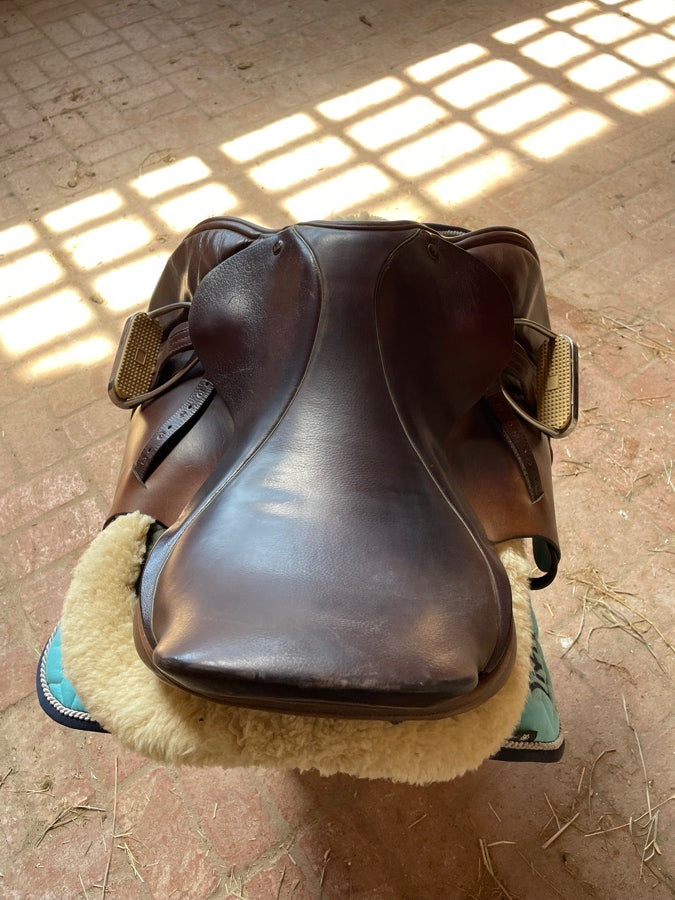 JRD 18” custom jump saddle (4)