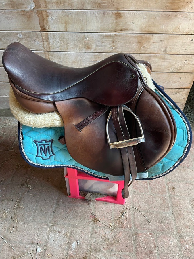 JRD 18” custom jump saddle