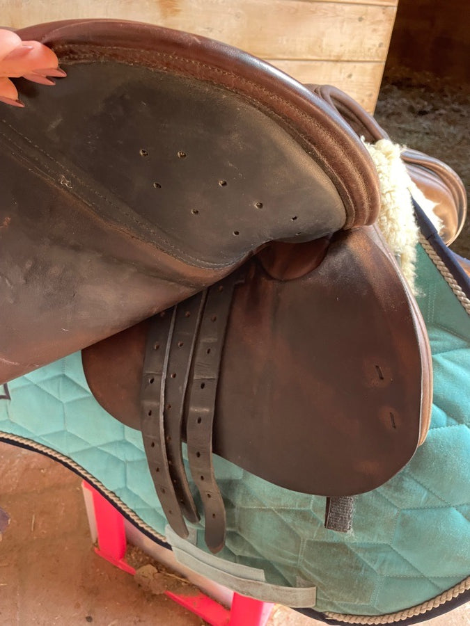 JRD 18” custom jump saddle (6)