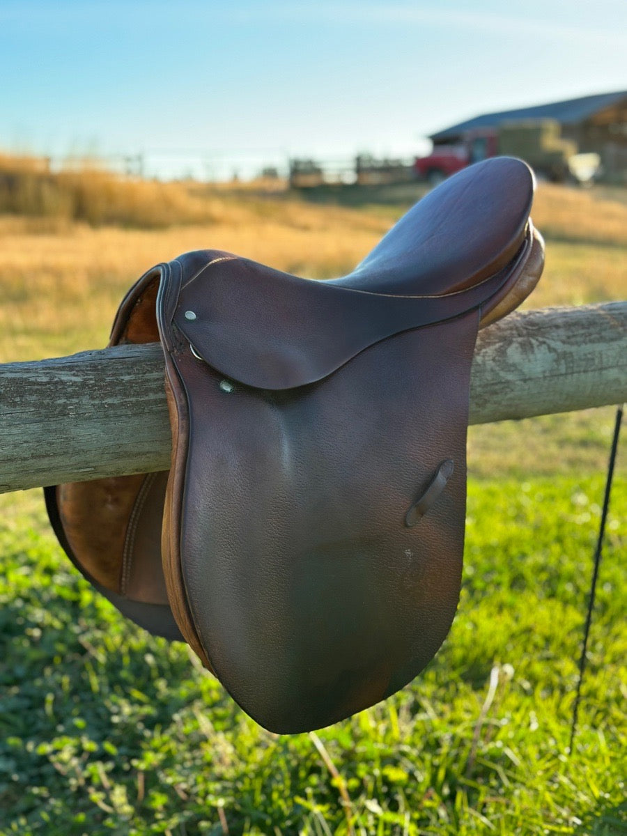 STUBBEN 17.5” Stubben Wotan Saddle