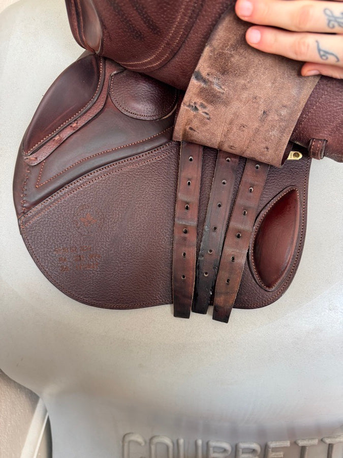 CWD 17.5” 2024 CWD SE39 Hunter Mademoiselle 2Gs Saddle - 3CH - Full Buffalo (5)