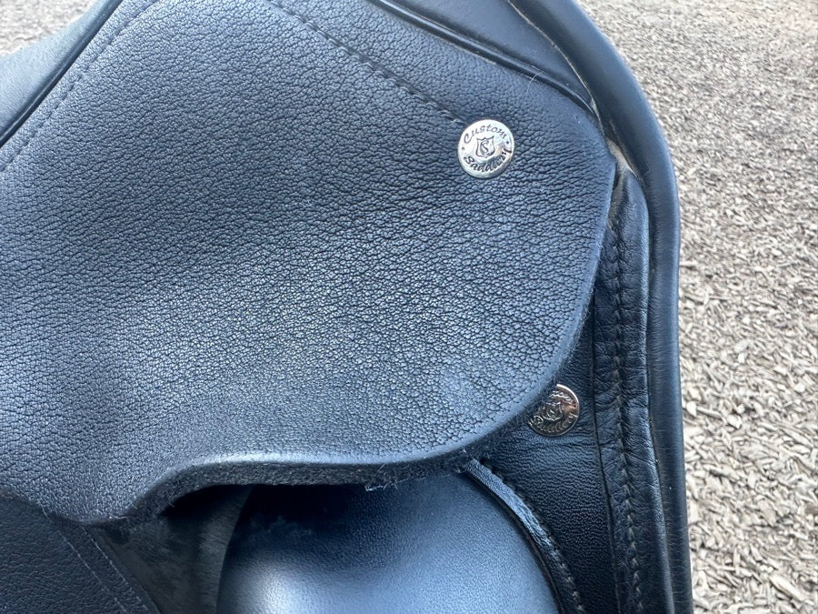 CUSTOM SADDLERY 2021 Custom Advantage R Dressage Saddle 18.5/15/R2 in Buffalo (3)