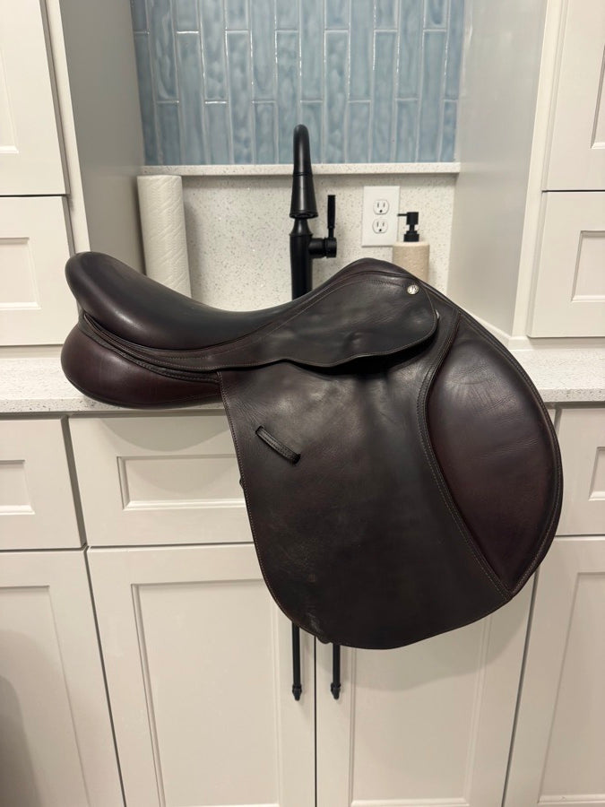 BATES Bates 17.5 Close Contact CAIR Saddle (3)
