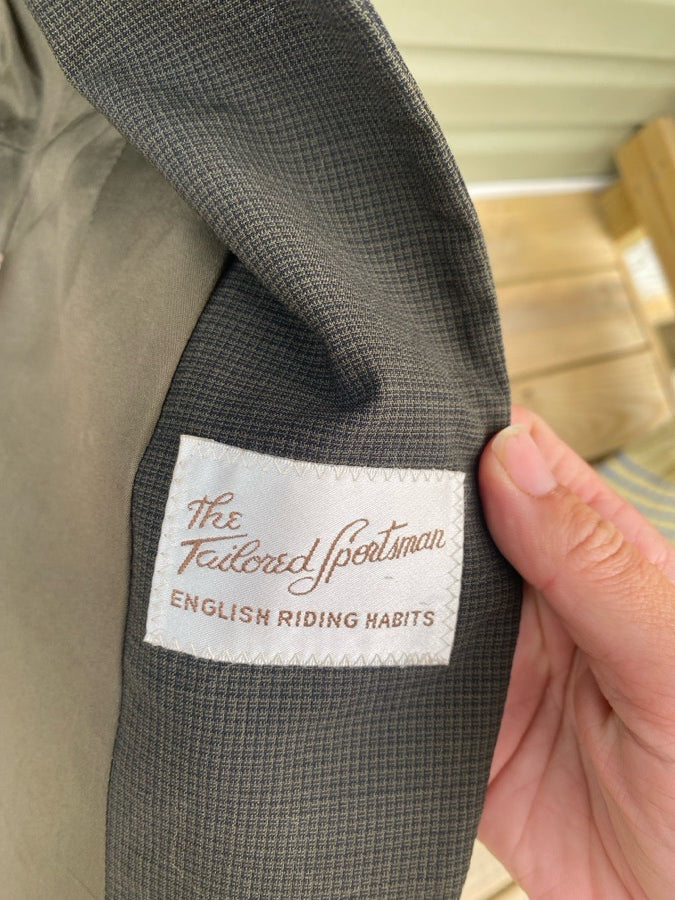 THE TAILORED SPORTSMAN Tailored Sportsman Show Coat- Olive green (3)