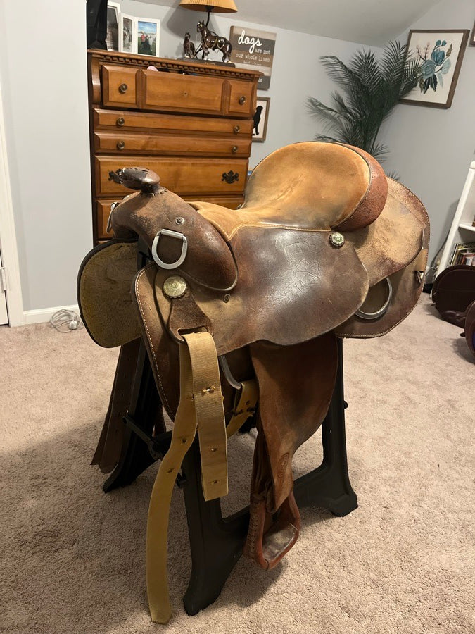 HEREFORD Western saddle (6)