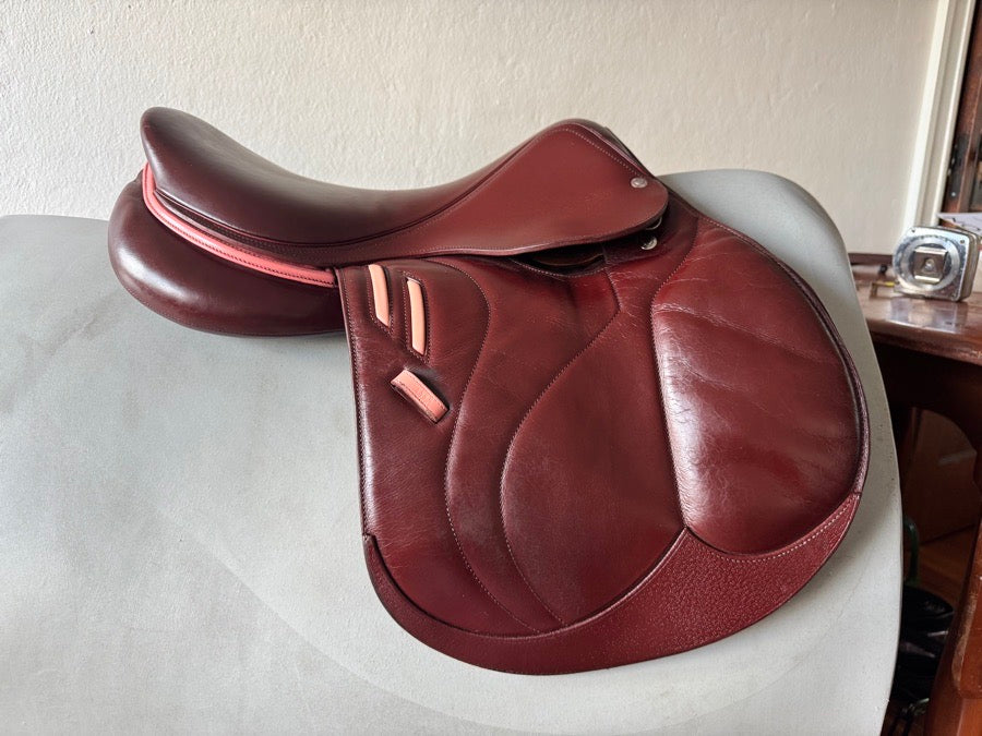 DEVOUCOUX 17” Devoucoux Biarritz Lab Saddle - 2017 - 1 Flaps - Full Buffalo (2)