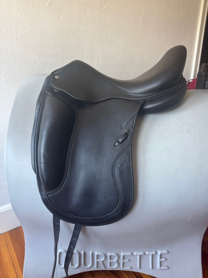 CWD 18” CWD SE05 Dressage Saddle - Full Buffalo - WIDE Tree -MINT! (3)
