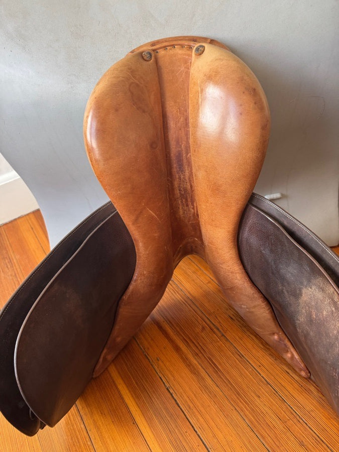 BUTET 18” 2004 Butet Saddle - L Seat - 2 Flaps (4)
