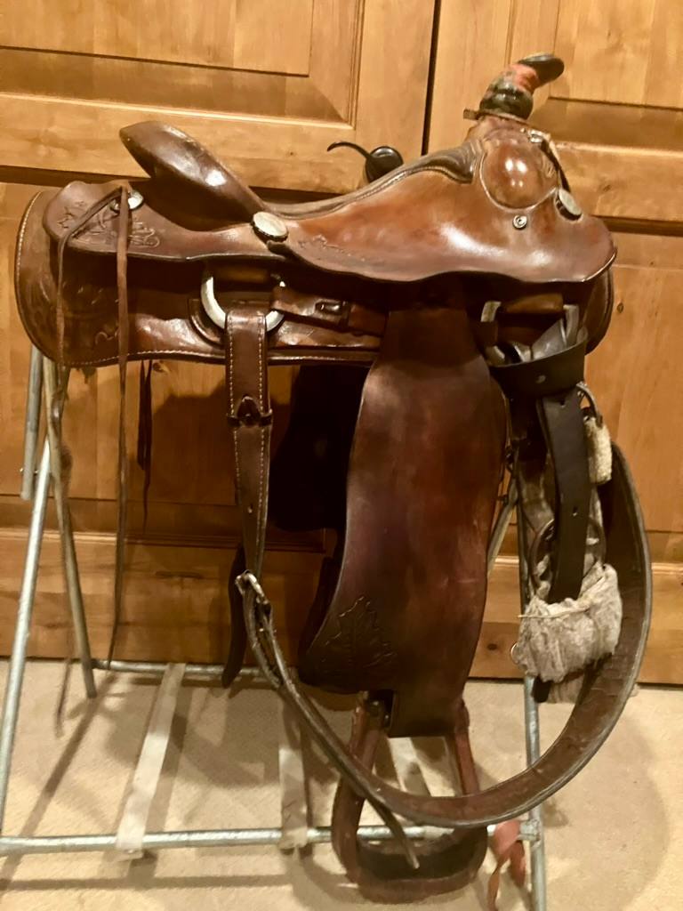 Roping Saddle 15.5" | 6.75" Tree Size (2)