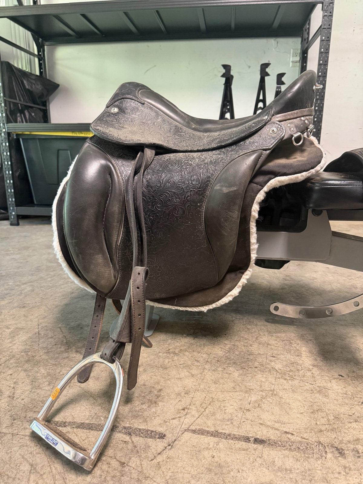 Ortho-Flex Ortho-Flex Endurance / Trail Saddle – 17.5” Seat – Excellent Condition