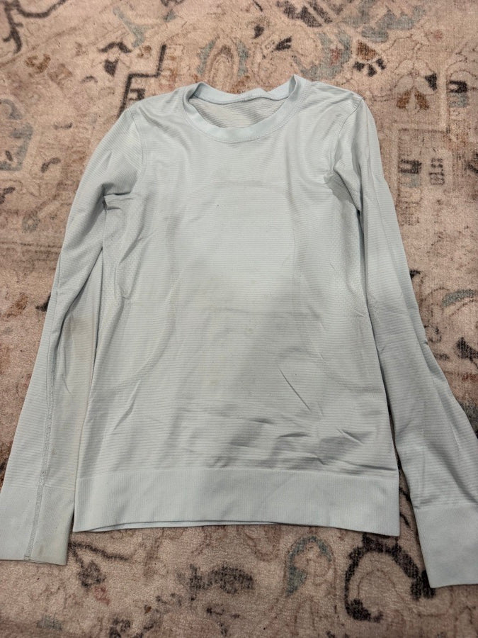 LULULEMON Riding shirt (2)